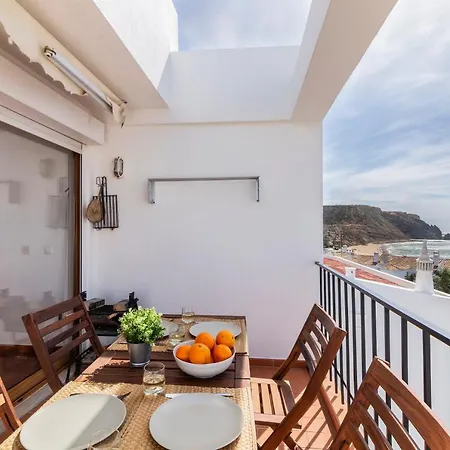 Apartment H&h Seaview